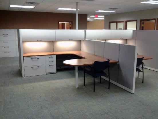 Photo of an office cubicle/desk combination installation